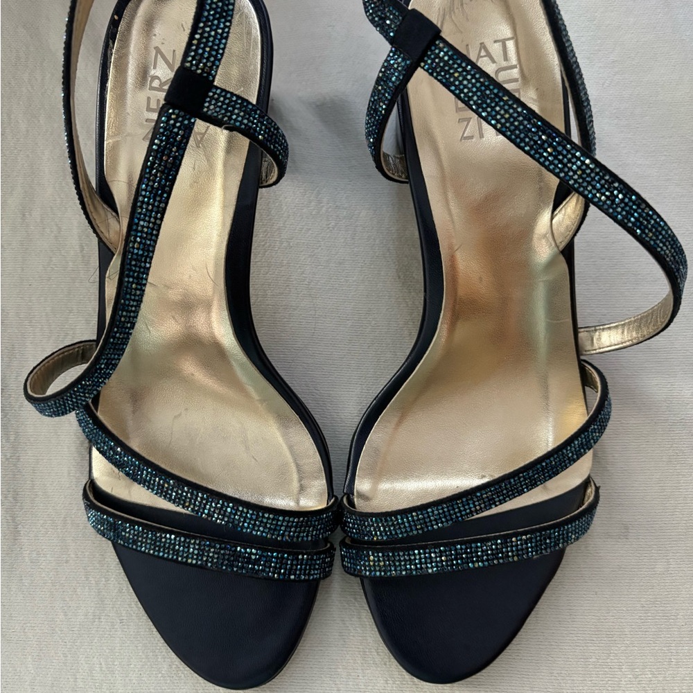 Woman’s heels ￼